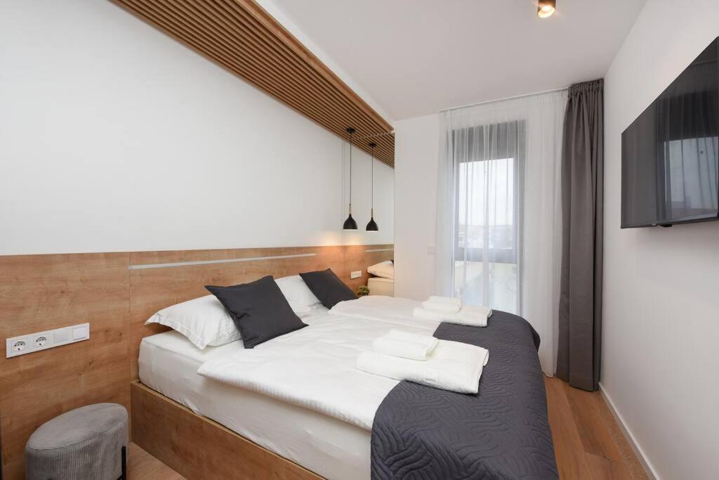 Fux Penthouse Whirlpool Meerblick Zadar Exterior photo